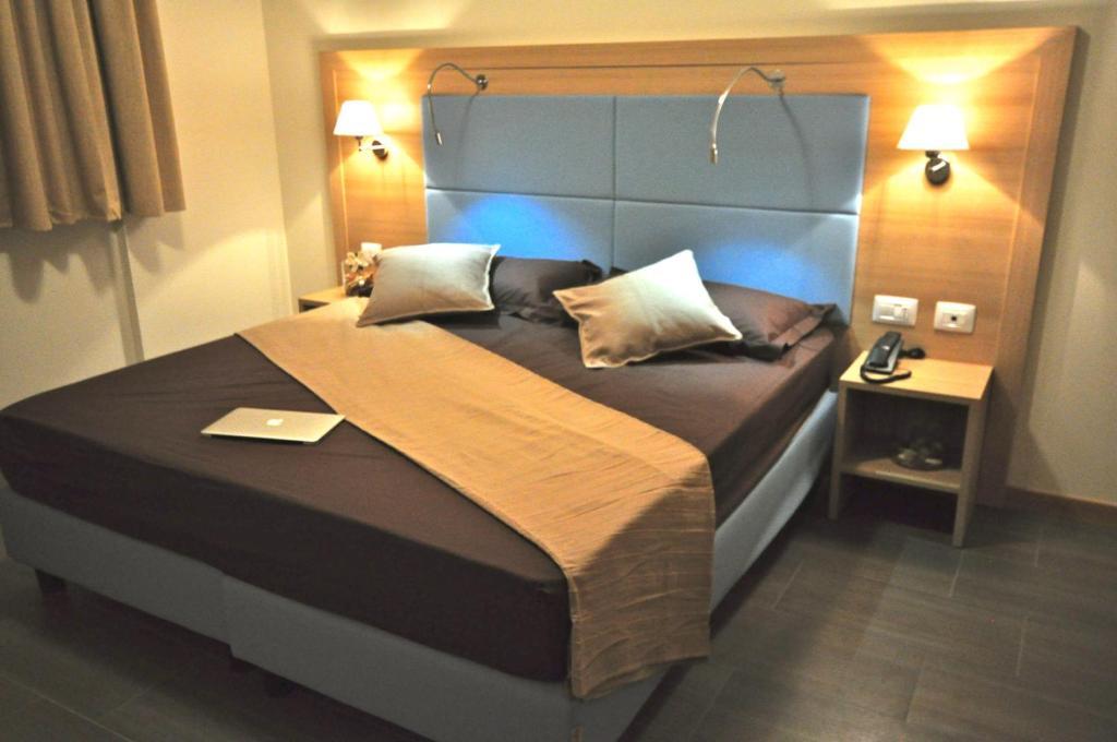 Hotel 325 Tor Vergata Rom Værelse billede